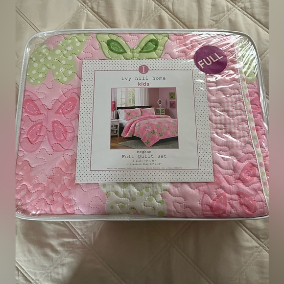 NWT Quilt Set- Full - Picture 1 of 3